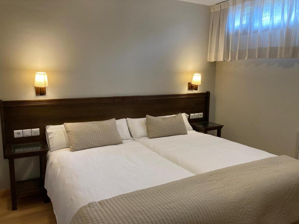 Apartamentos Aldea Del Puente Onís エクステリア 写真