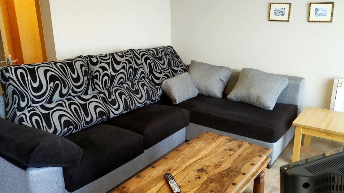 Apartamentos Aldea Del Puente Onís エクステリア 写真