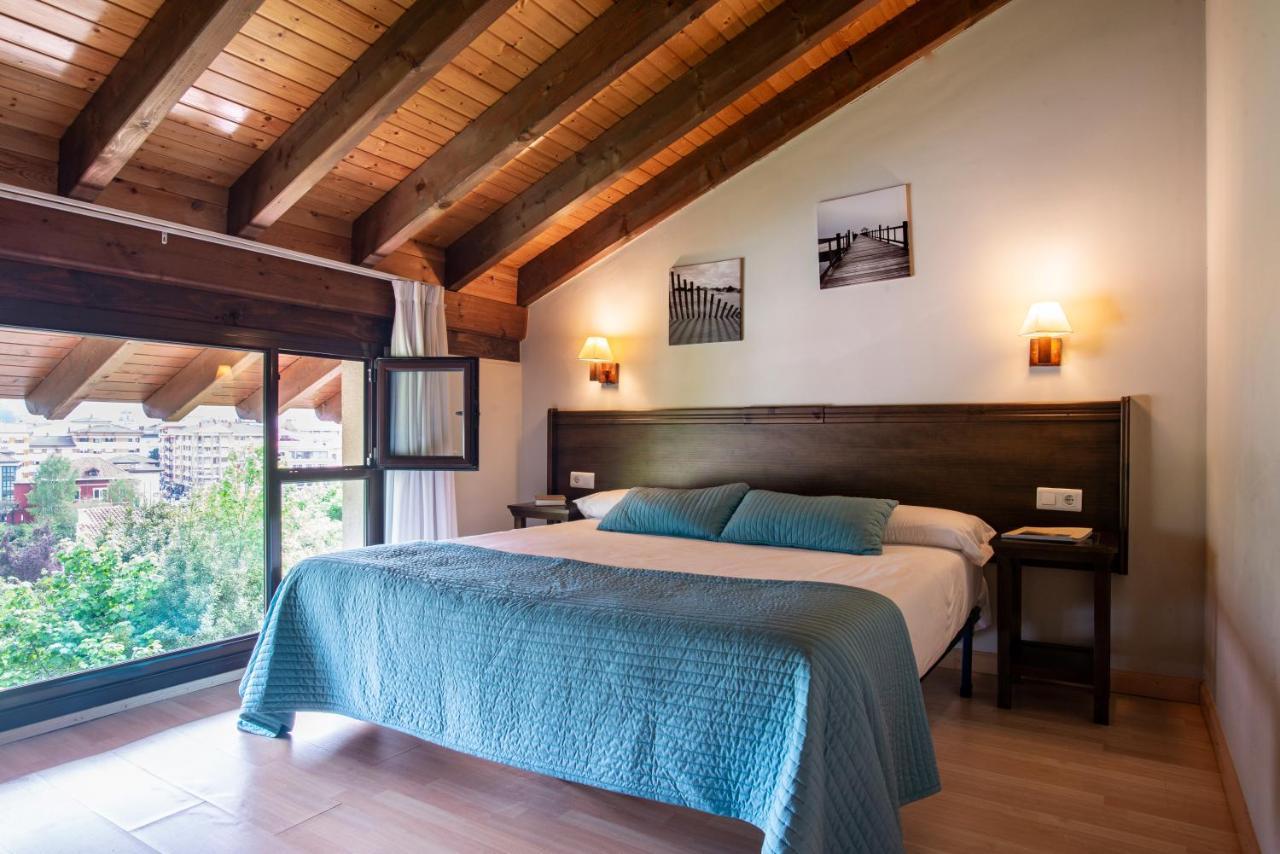 Apartamentos Aldea Del Puente Onís エクステリア 写真