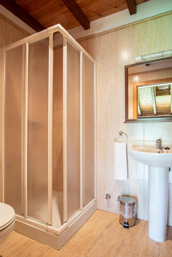 Apartamentos Aldea Del Puente Onís エクステリア 写真