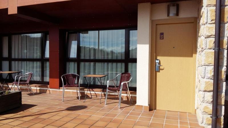 Apartamentos Aldea Del Puente Onís エクステリア 写真
