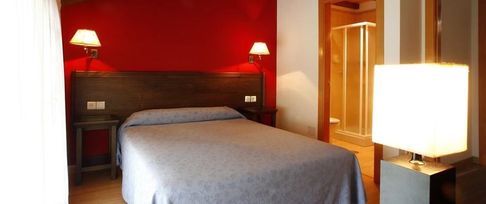 Apartamentos Aldea Del Puente Onís エクステリア 写真