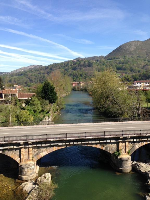 Apartamentos Aldea Del Puente Onís エクステリア 写真