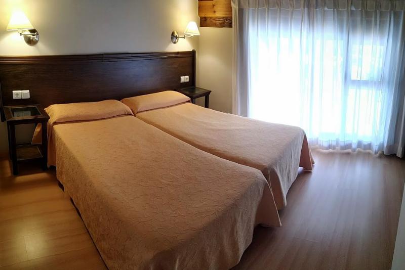 Apartamentos Aldea Del Puente Onís エクステリア 写真